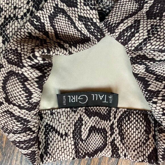 Tall Girl woman's trench coat /Snake print / size 14 -cream/black - Picture 4 of 5